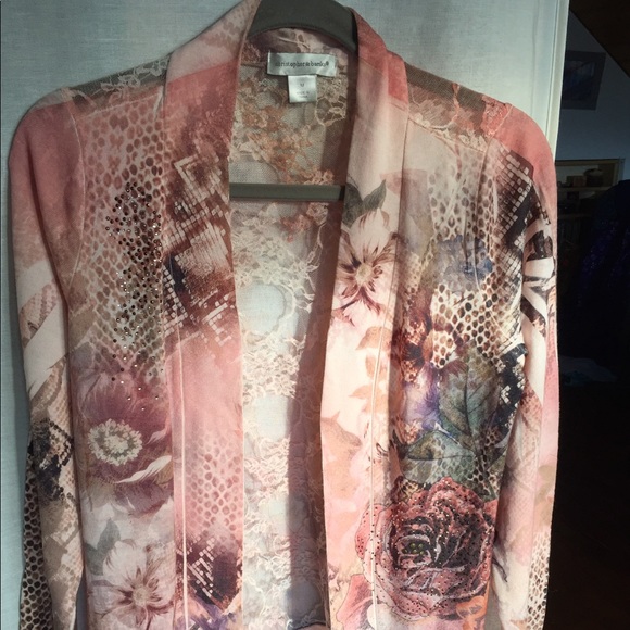 Open cardigan with a lace back - Picture 2 of 7